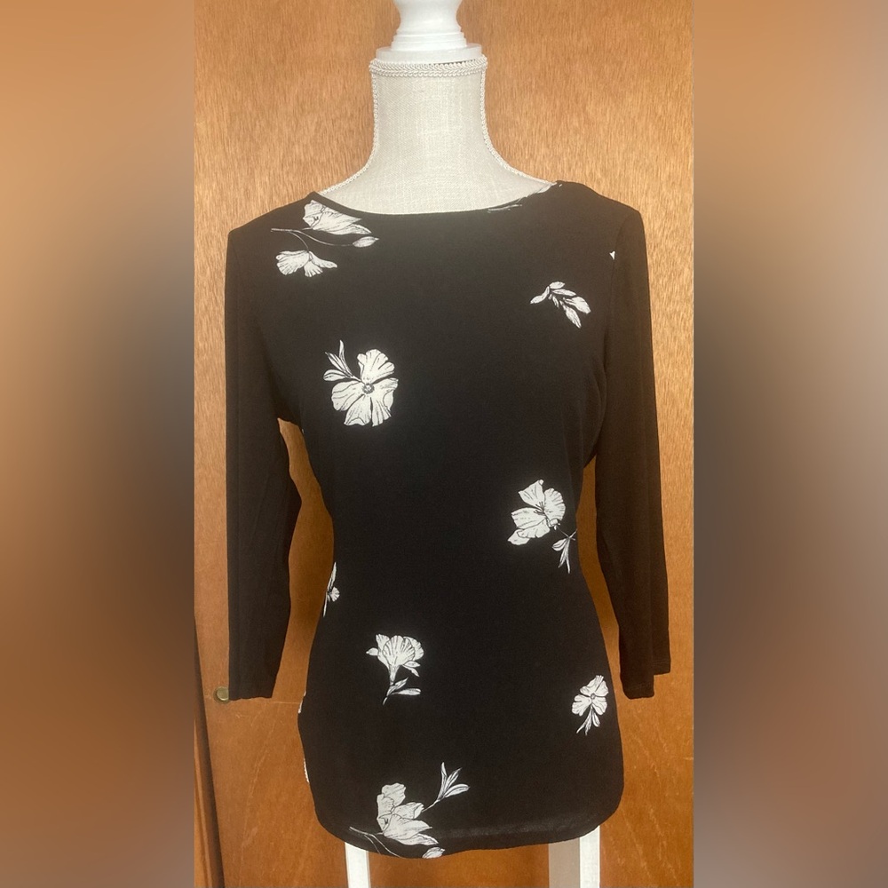 Vince Camuto Black Floral Long Sleeve Top